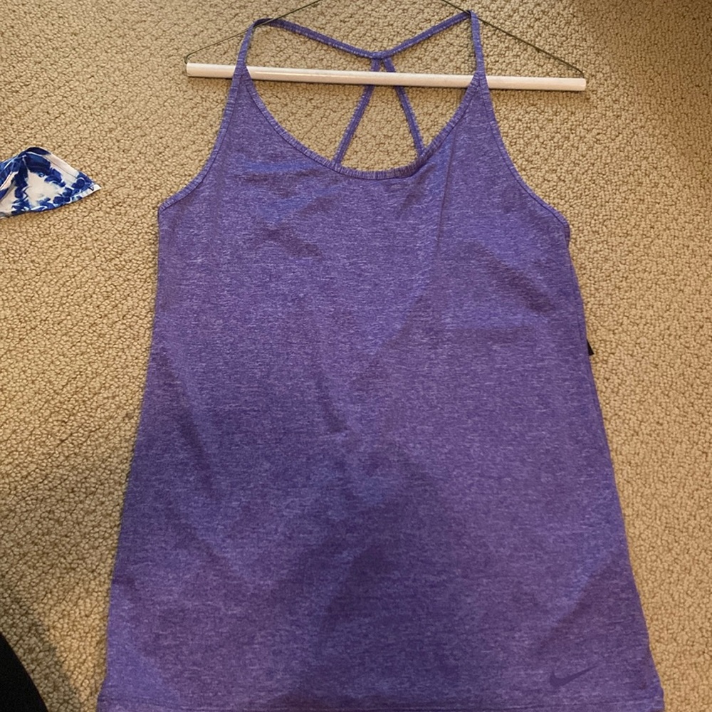 COPY - NEW Nike dry fit tank